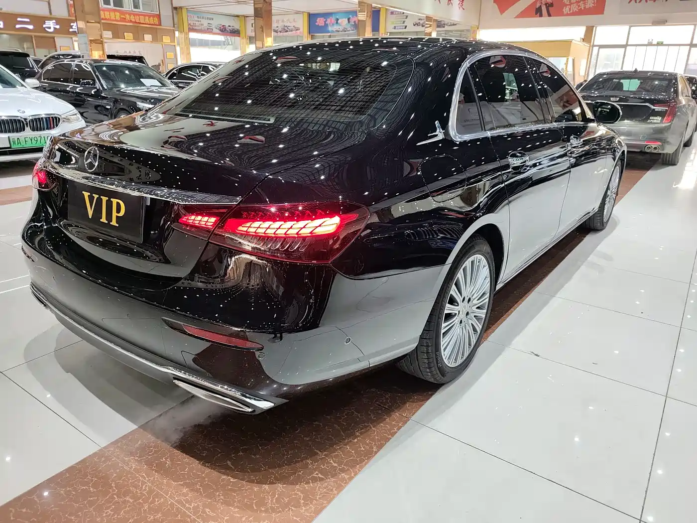 Mercedes-Benz E-Class 2022 E 300 L Luxury фото 11