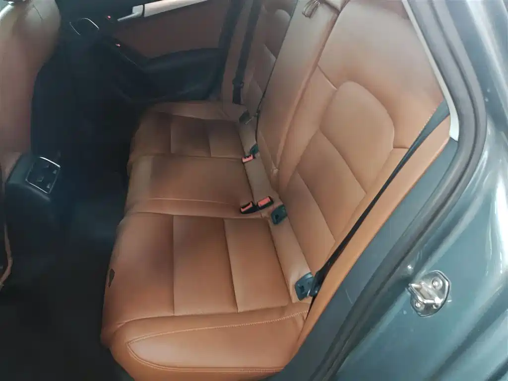 Audi A4L 2015 35 TFSI Auto Standard фото 13