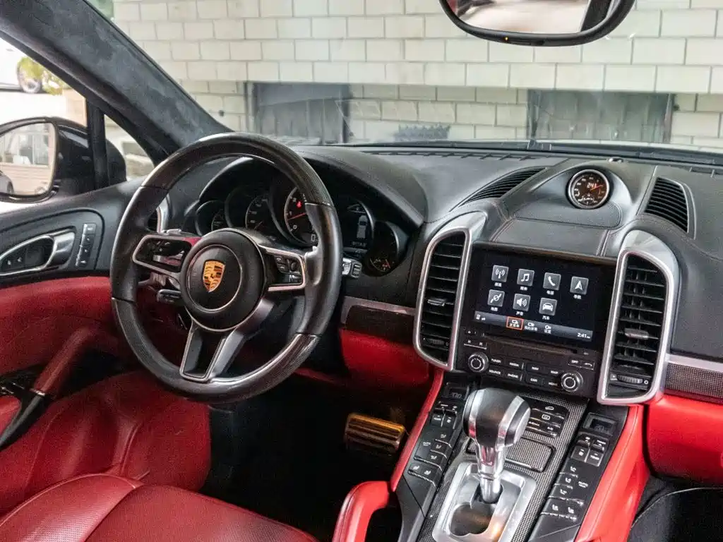 Porsche Cayenne 2016 Cayenne Turbo 4.8T фото 11