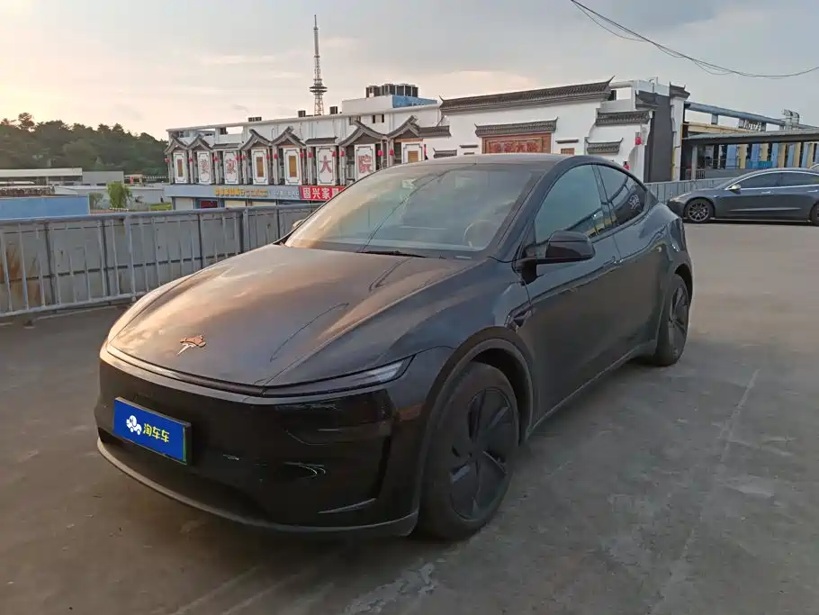 Tesla Model Y 2026 2026 Rear-Wheel Drive