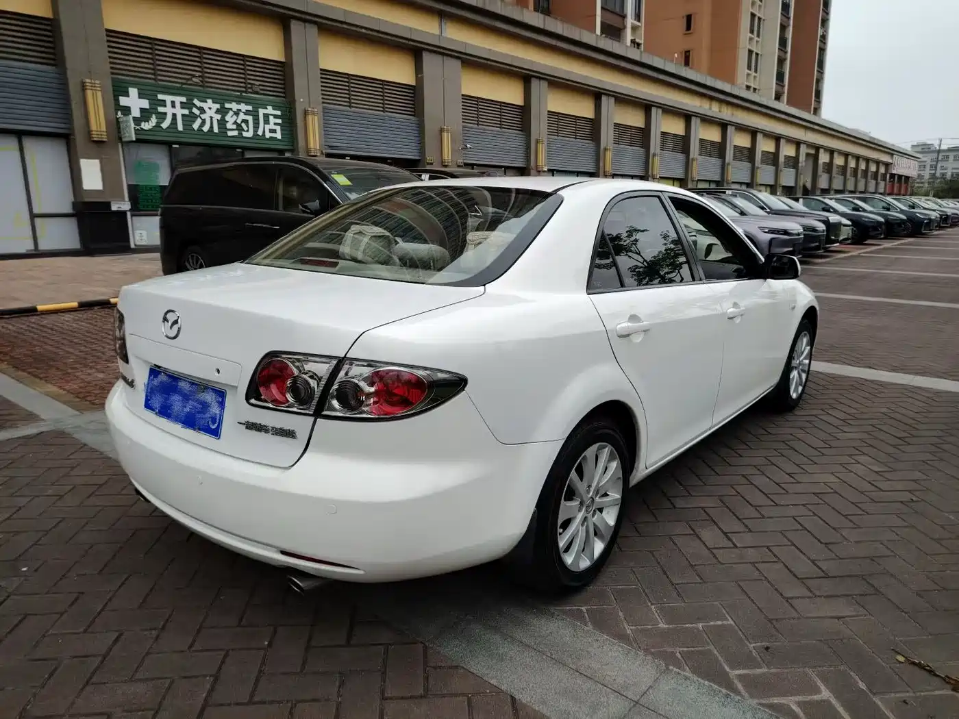 Фото 8 - Mazda 6