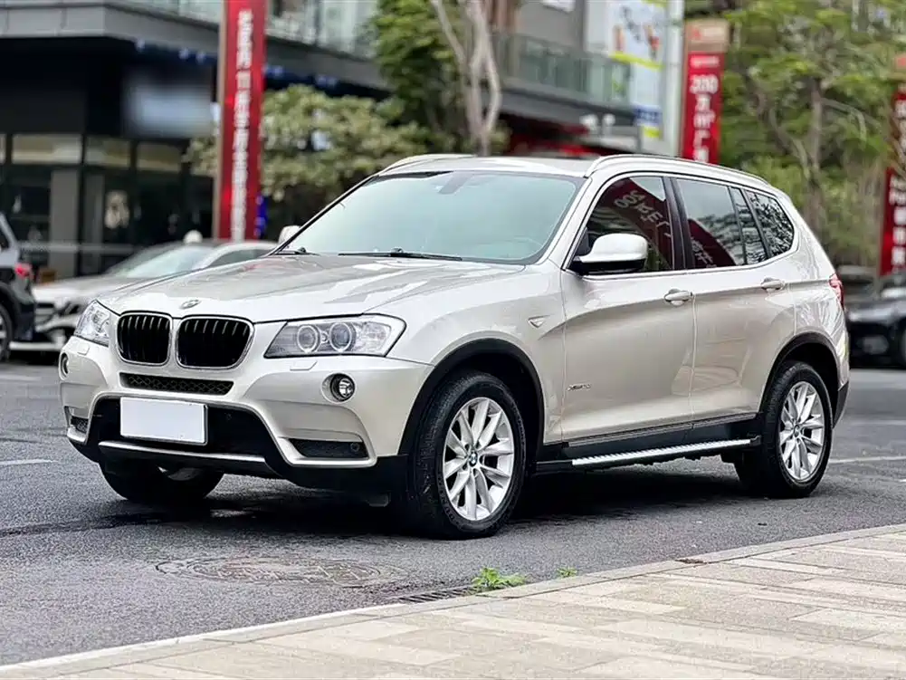 BMW X3 (Import) 2013 Facelift xDrive20i Luxury фото 2