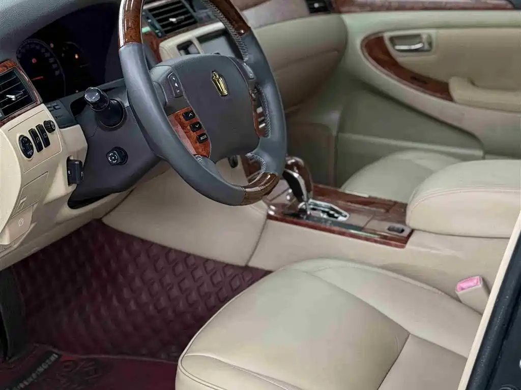 Toyota Crown 2005 Model 3.0L Royal Saloon фото 4