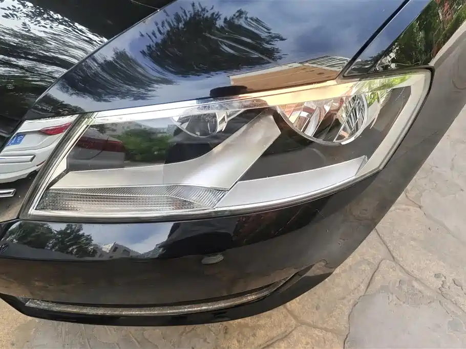 Volkswagen Lavida 2013 1.6L Automatic Trend Edition фото 5