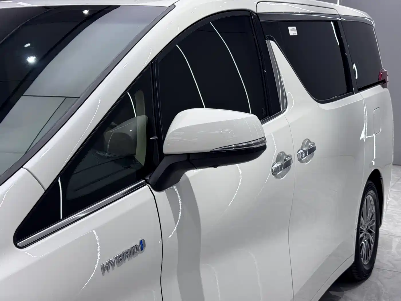 Toyota Alphard 2021 Hybrid 2.5L Premium фото 6