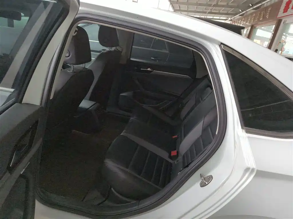 Volkswagen Sagitar 2019 200TSI Manual Comfort Edition China VI фото 17