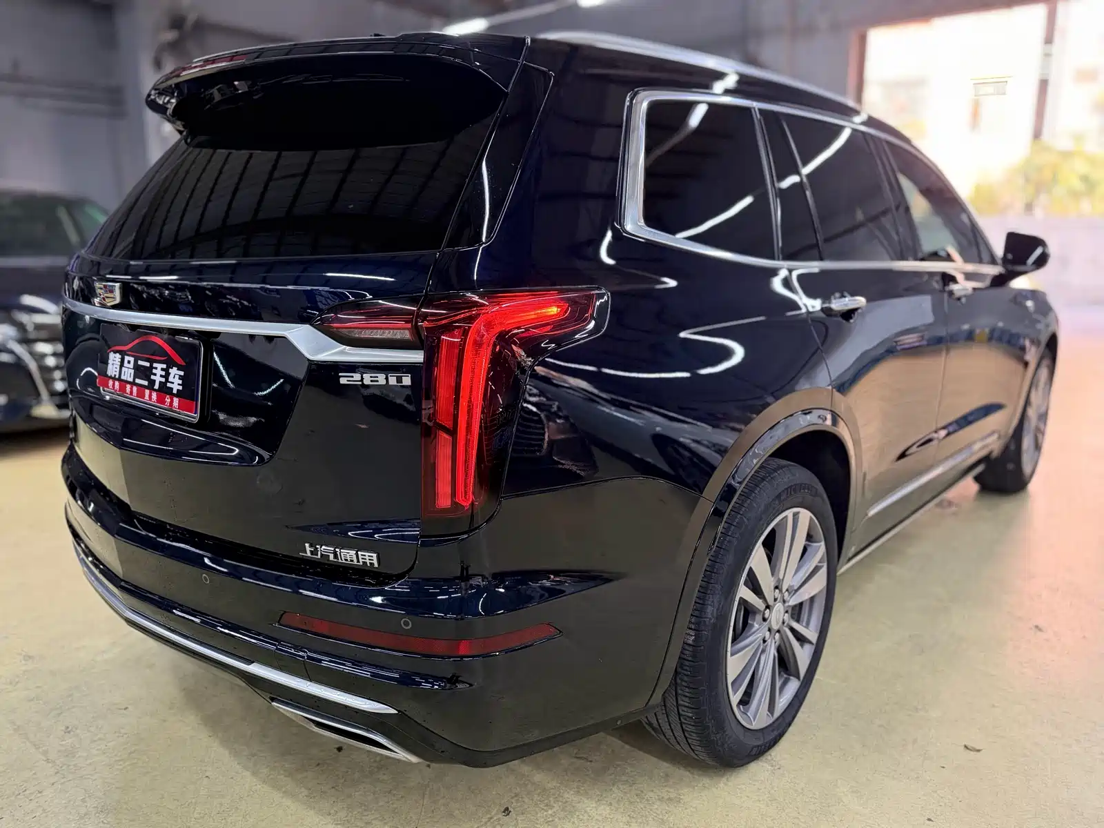 صورة 28 - Cadillac XT6