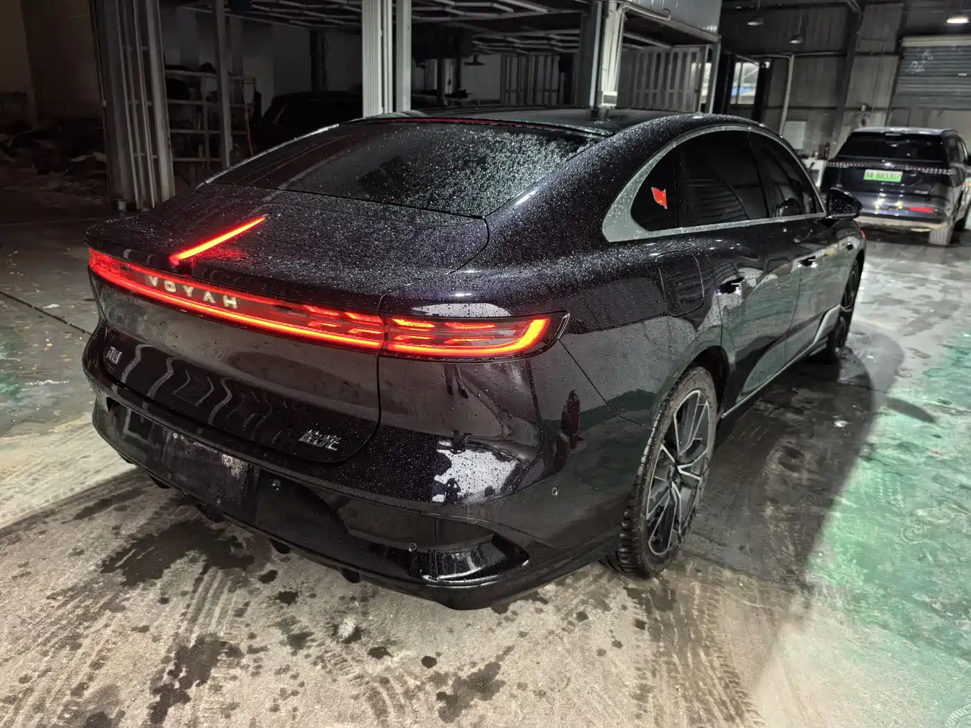 Voyah Auto VOYAH Zhuiguang 2024 PHEV AWD Ultra Long Range Flagship фото 15