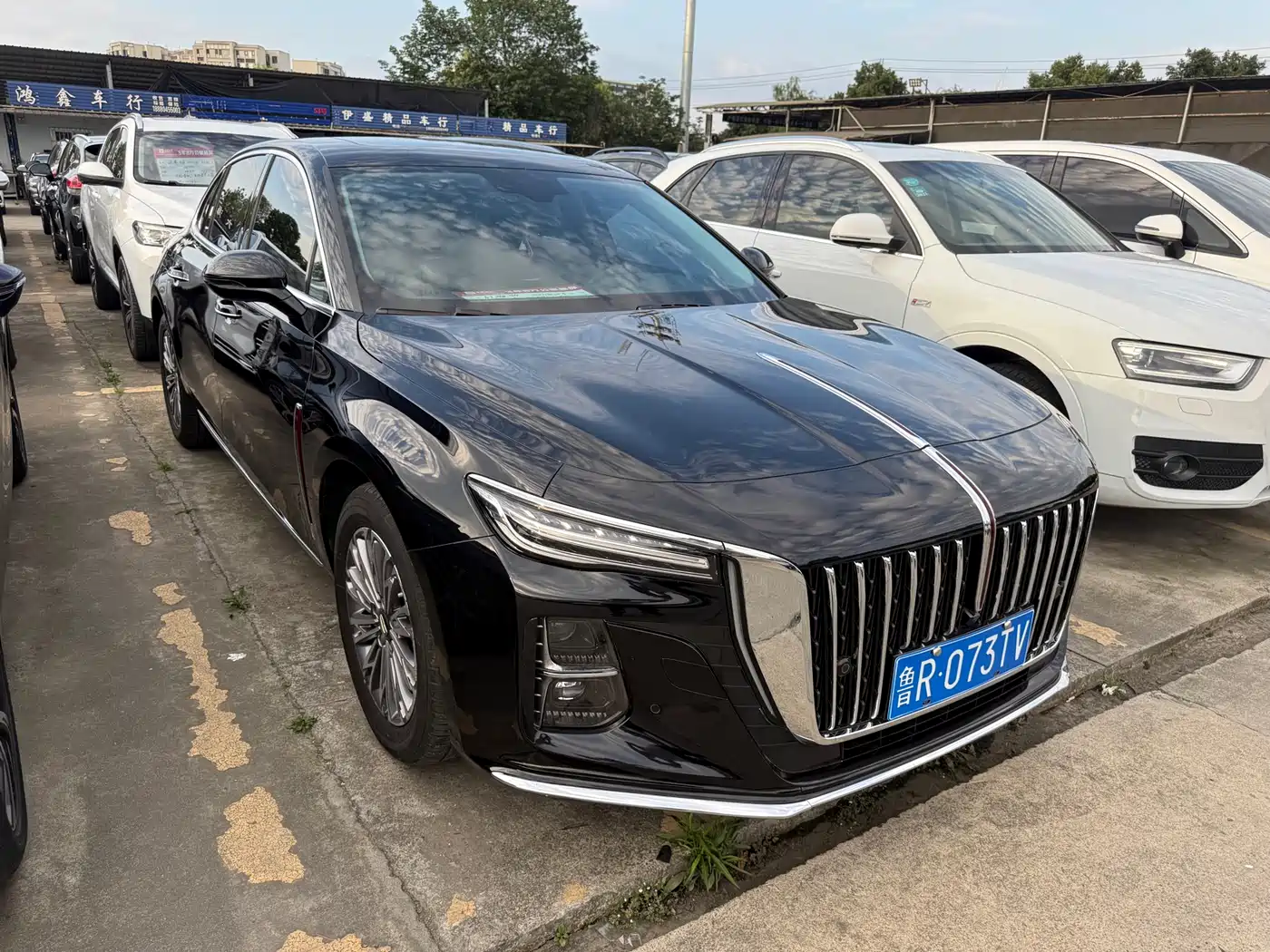 Hongqi H5 2023 1.5T DCT Smart Connect Joy Edition фото 3