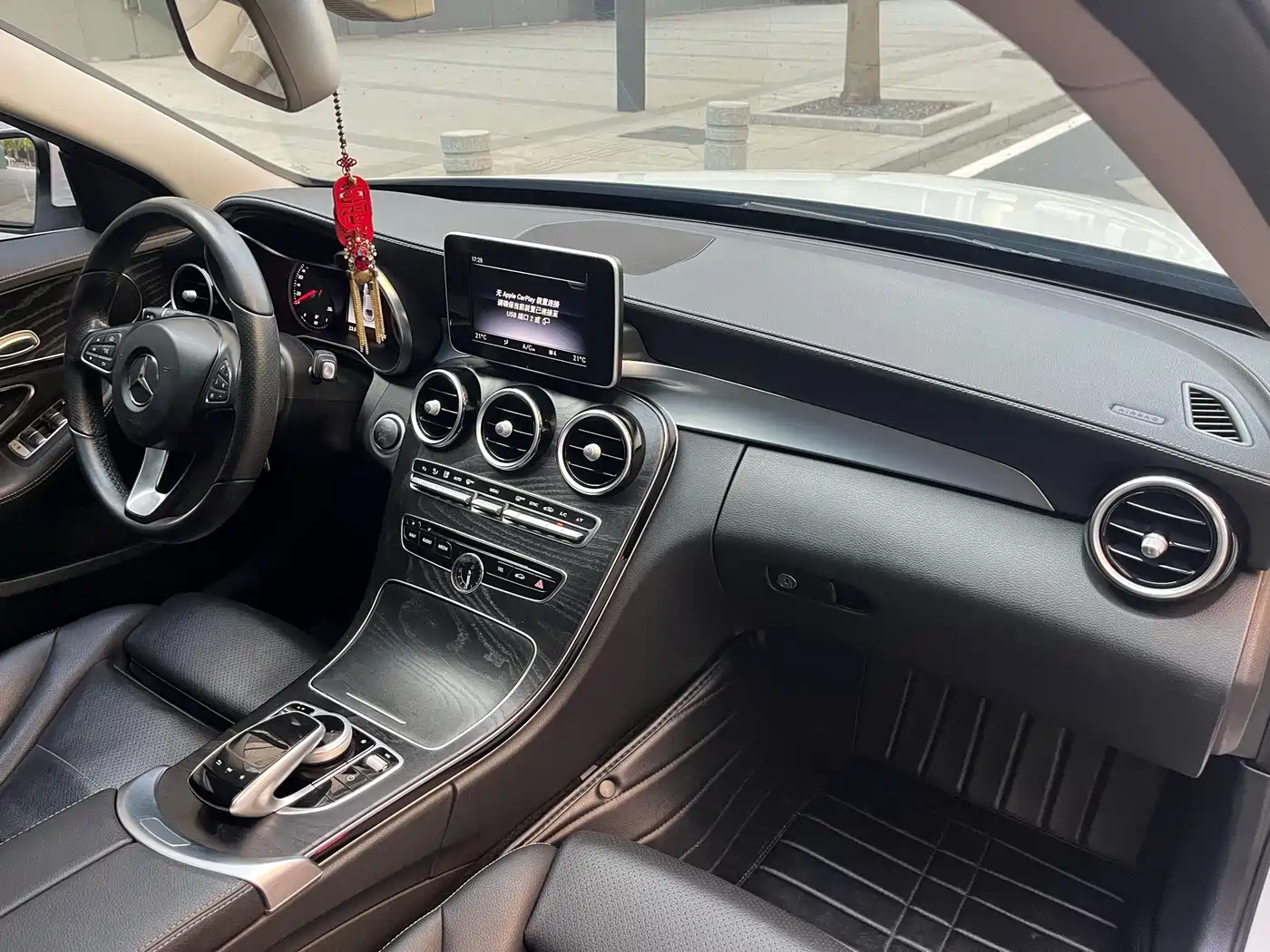 Mercedes-Benz C-Class 2018 C 180 L Fashion Sport Edition фото 23