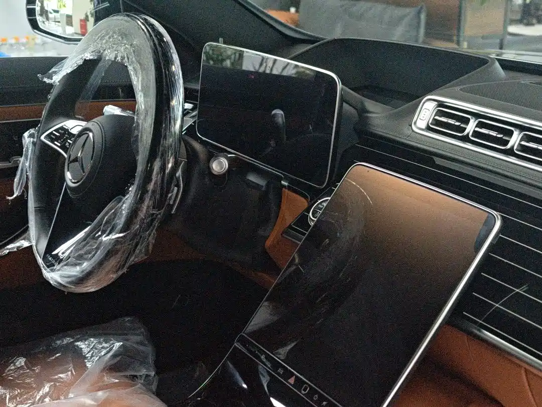 Mercedes-Benz Maybach S-Class 2026 S 580 4MATIC фото 10