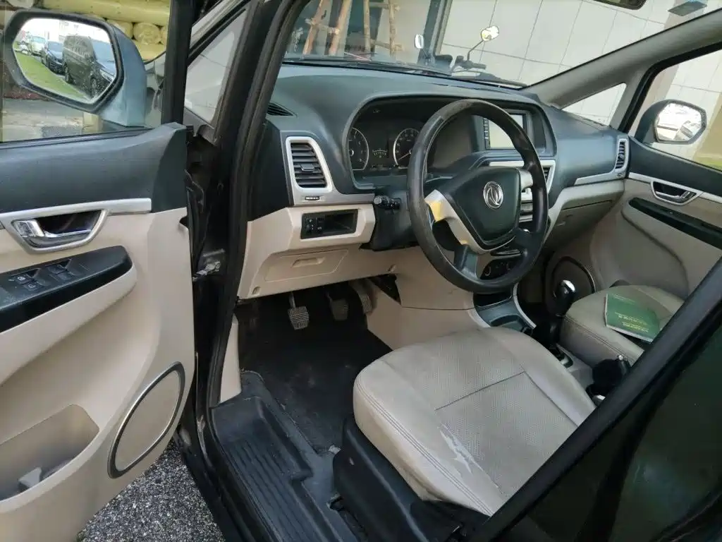 Dongfeng ZNA Shuaike 2016 2016 1.5L Manual Luxury