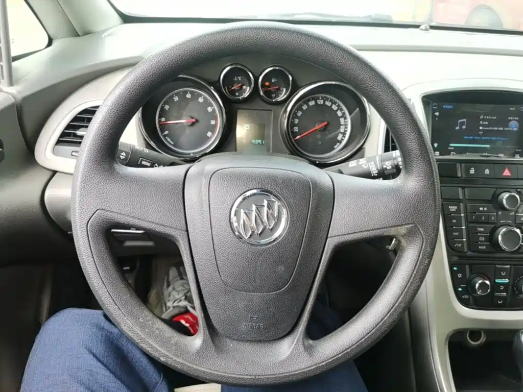 Фото 11 - Buick Excelle