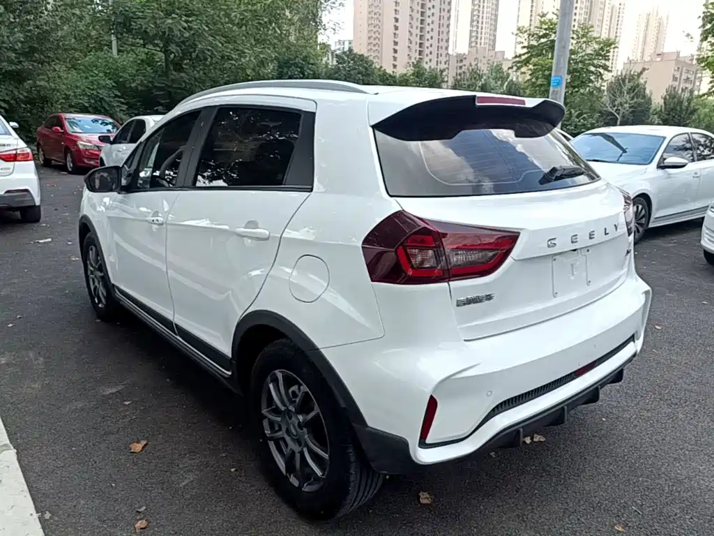 Geely Vision X3 2022 2021 PRO 1.5L CVT Premium