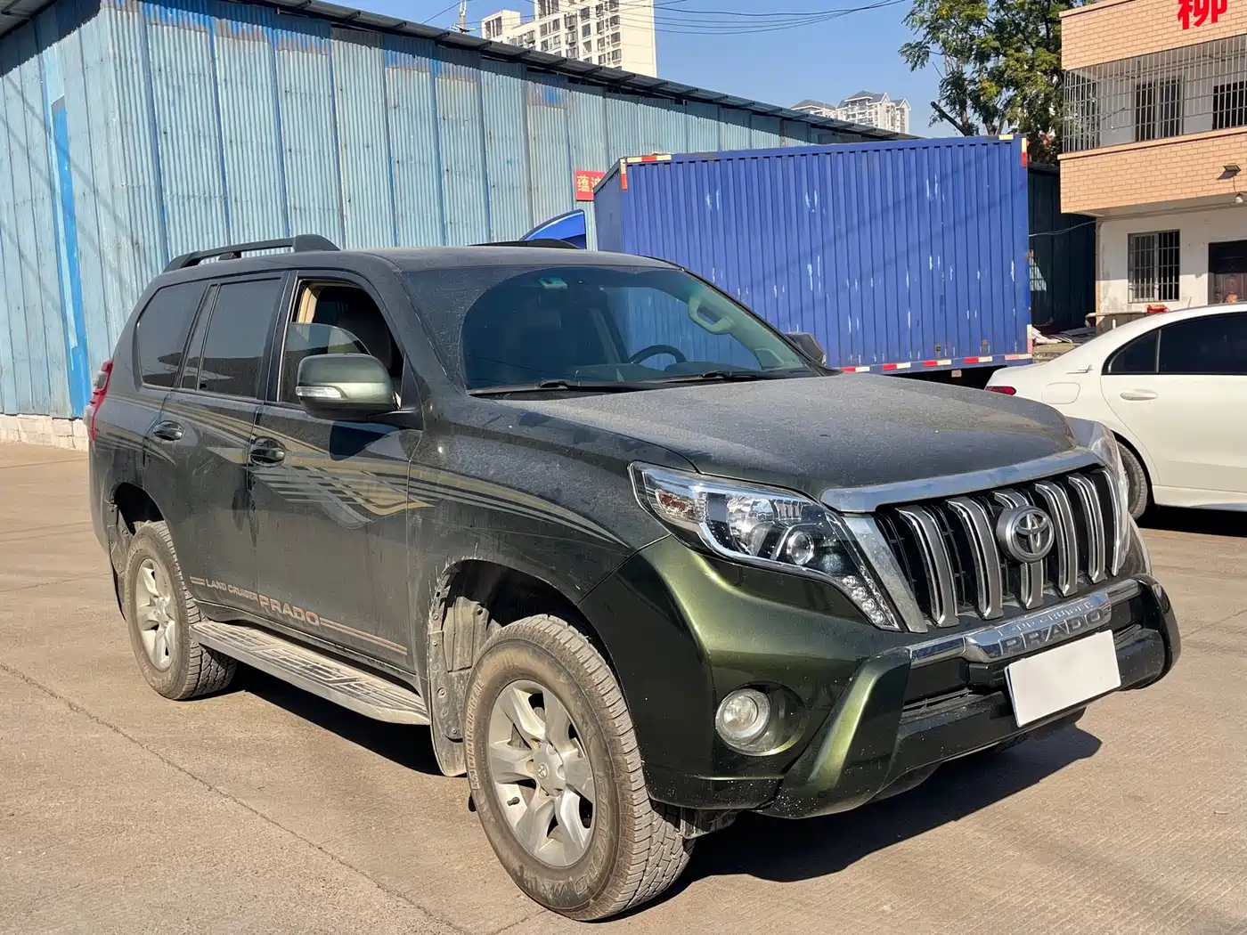 Toyota Prado 2010 4.0L Automatic TX фото 3