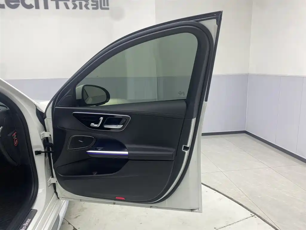 Mercedes-Benz C-Class 2024 Facelift C 260 L Sport фото 16