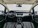 Фото 11 - Geely Vision X3