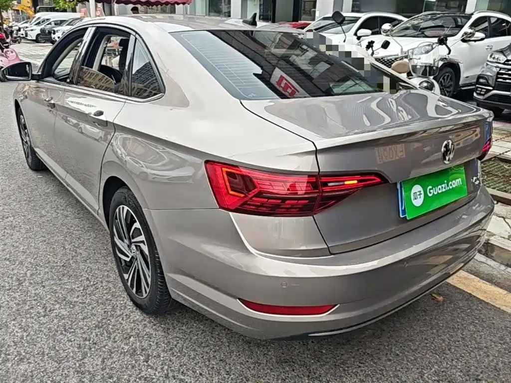 Volkswagen Sagitar 2021 280TSI DSG 30th Anniversary Edition фото 5
