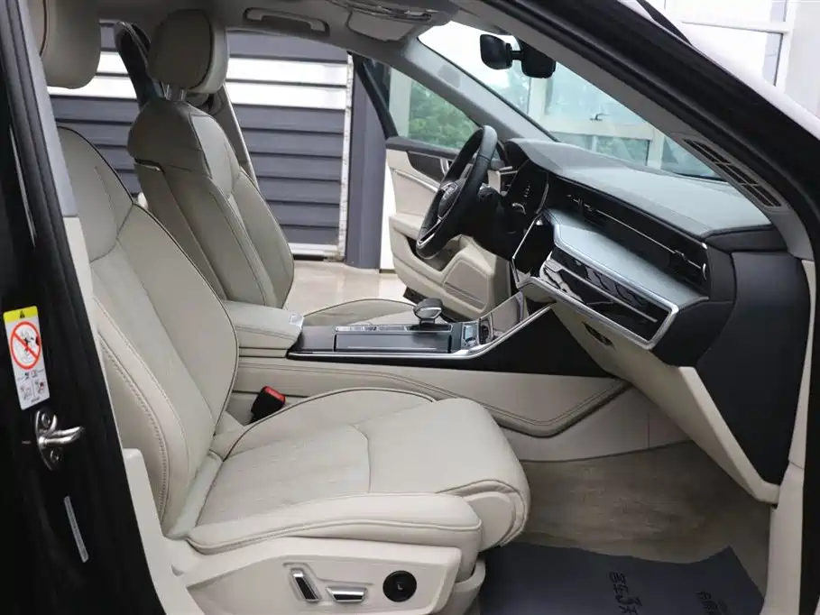 Audi A6L 2022 55 TFSI quattro Flagship Elegance фото 23