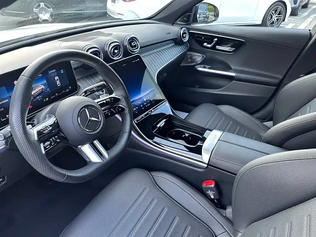 Mercedes-Benz C-Class 2025 C 260 L Night Sport Edition фото 14