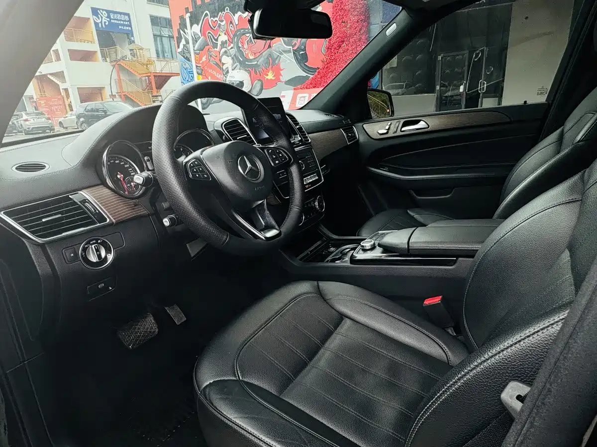Mercedes-Benz GLE 2017 GLE 400 4MATIC фото 17