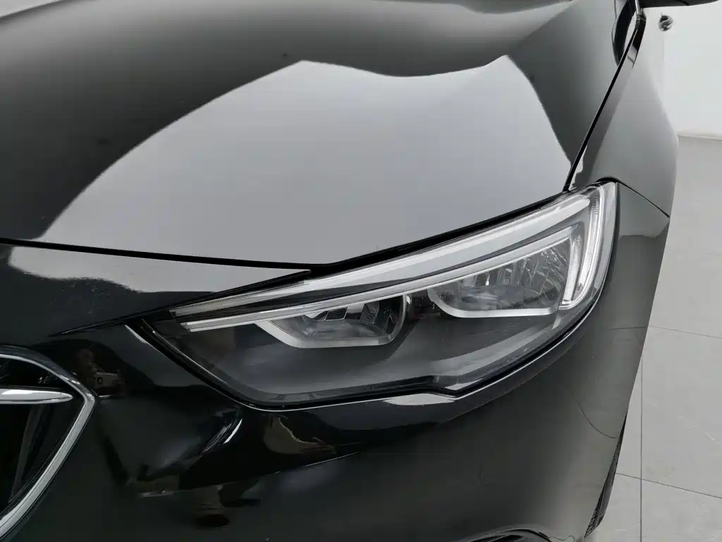 صورة 7 - Buick Regal