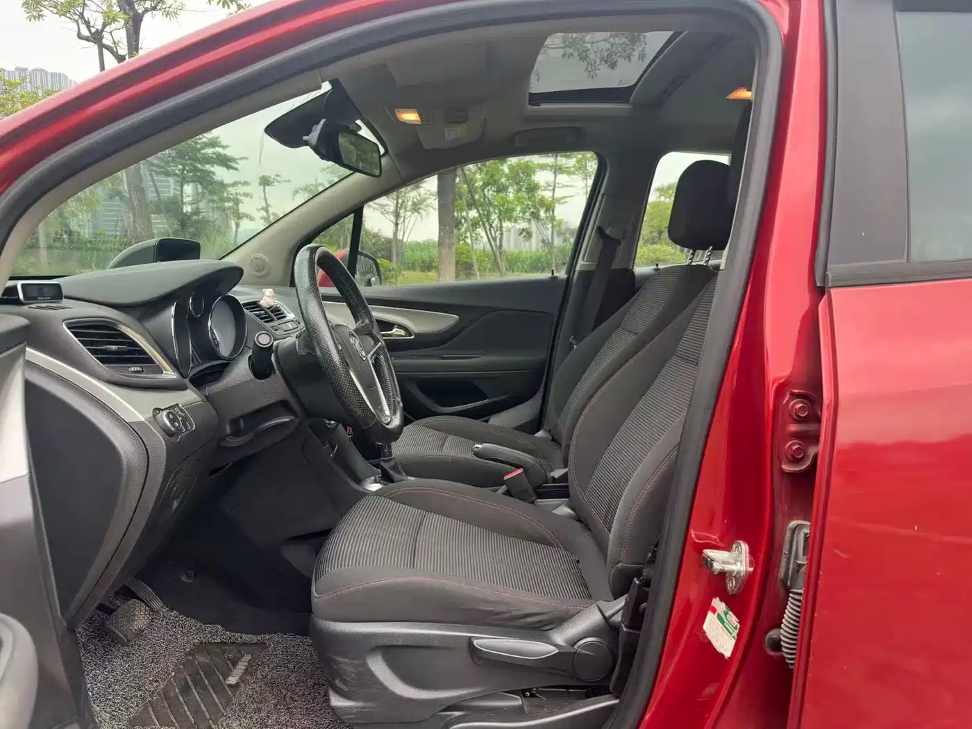 Buick Encore 2015 1.4T Automatic 2WD Urban Elite фото 4