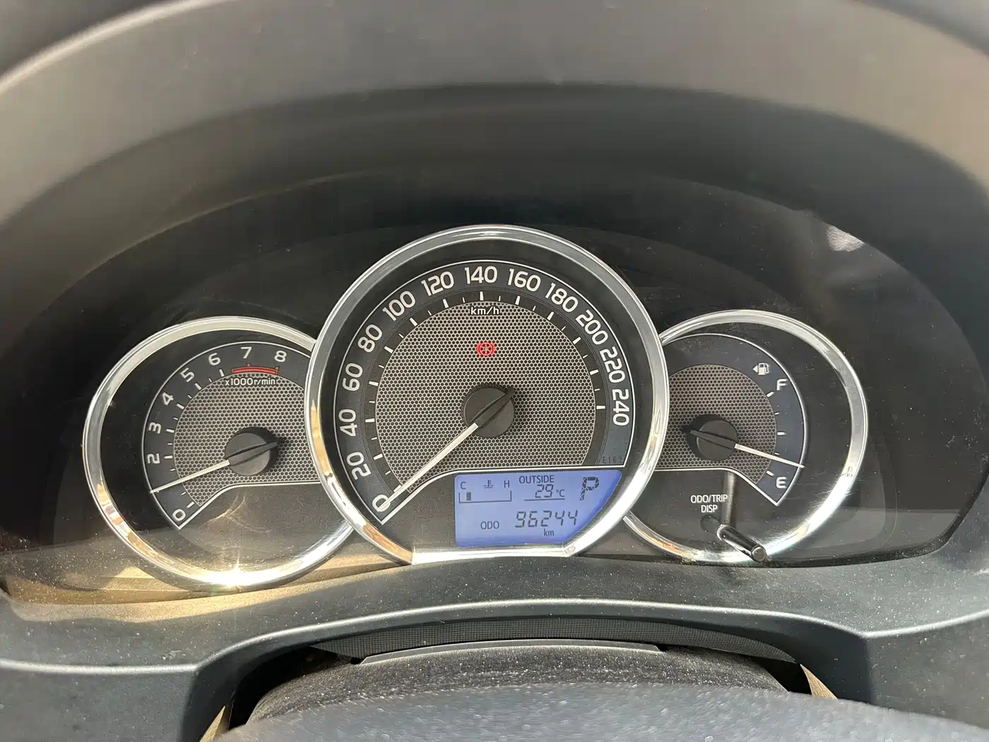 Toyota Corolla 2014 1.6L CVT GL фото 17