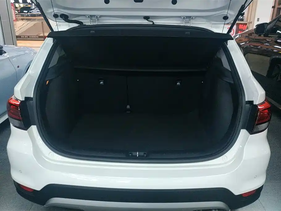 Kia KX CROSS 2017 1.4L AT GLS фото 4