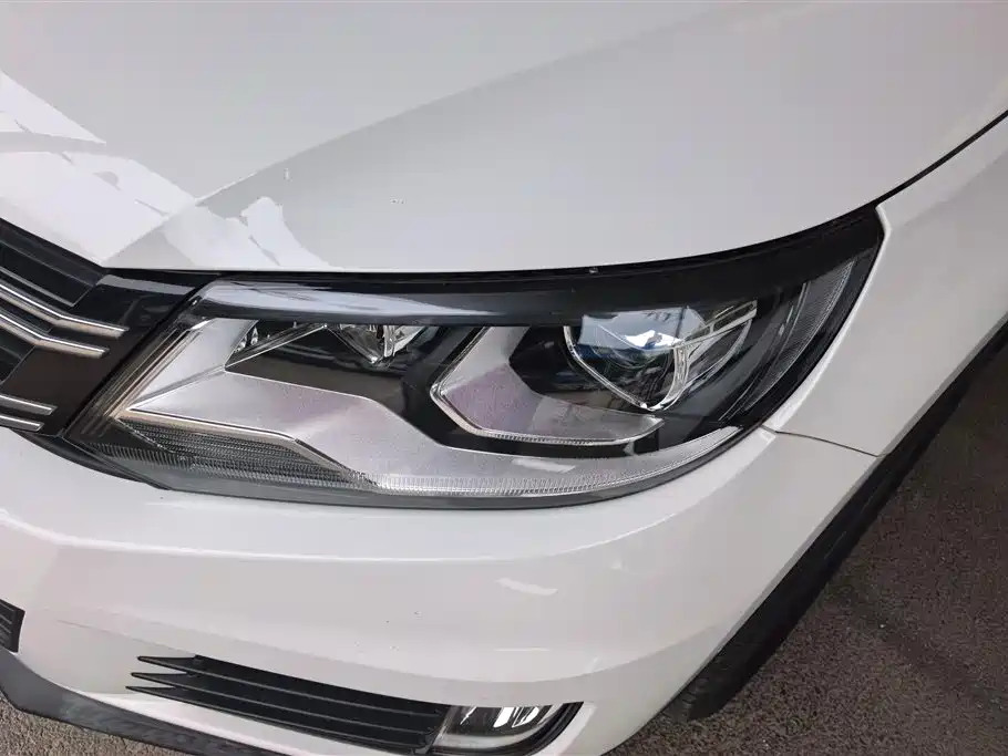 Volkswagen Tiguan 2016 280TSI Automatic 2WD Silk Road Fashion Edition фото 5