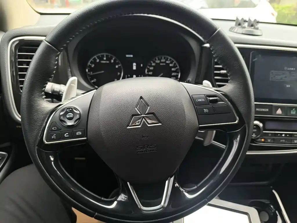 Mitsubishi Outlander 2023 2021 2.4L 4WD Yaodong Edition 5-seater