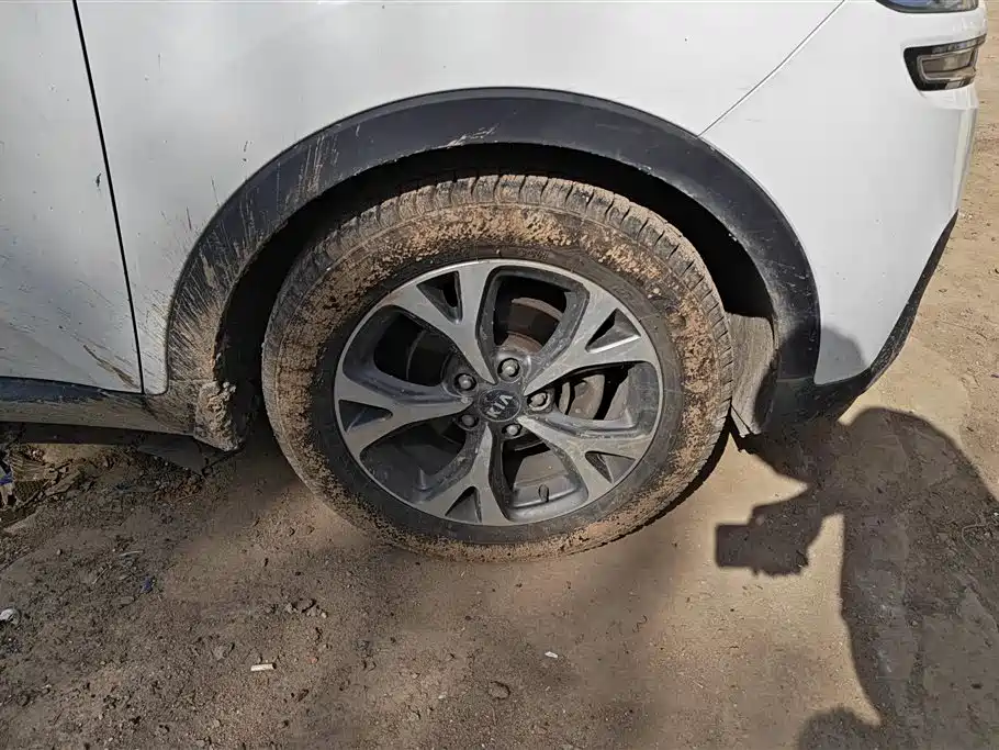 Kia KX3 Smart Run 2015 1.6L Automatic 2WD DLX фото 6