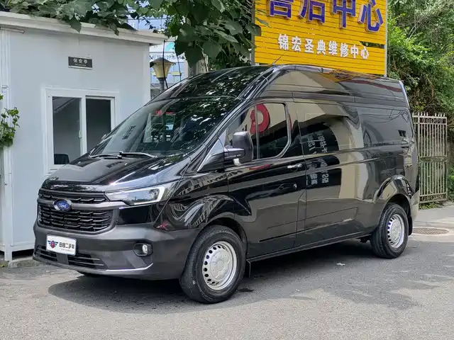 Ford Transit 2023 Model 2.0T Diesel Automatic Multi-purpose Commercial Vehicle Medium Wheelbase Medium Roof 5/6 Seater