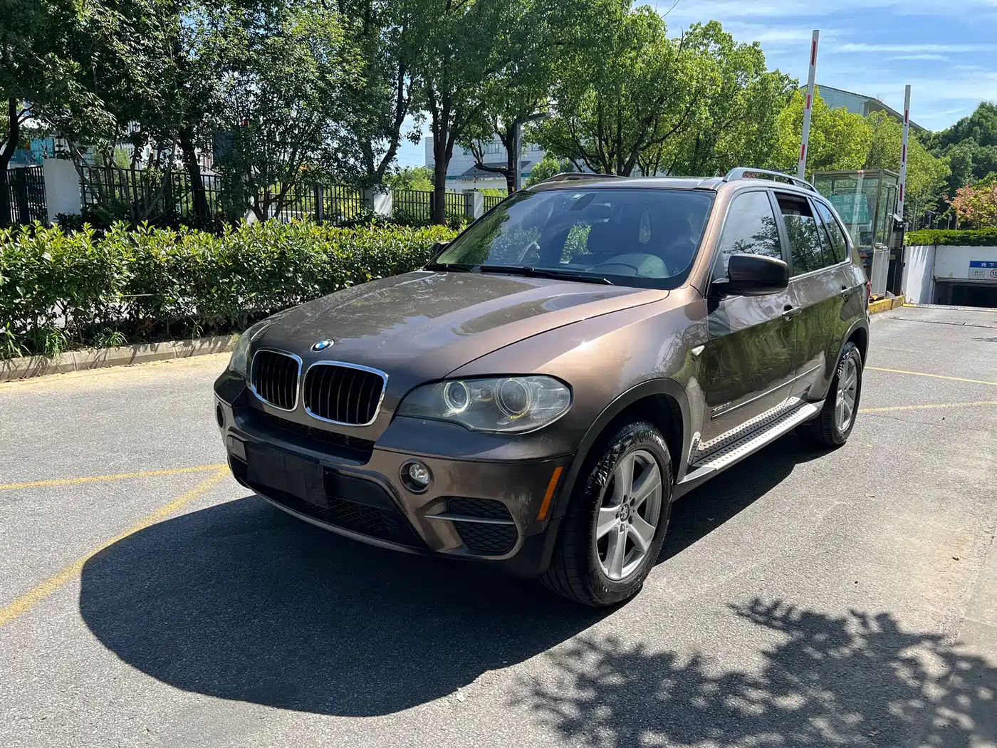 Photo 1 - BMW X5 (Import)