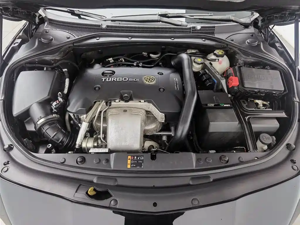 Buick LaCrosse 2016 Model 28T Luxury фото 6