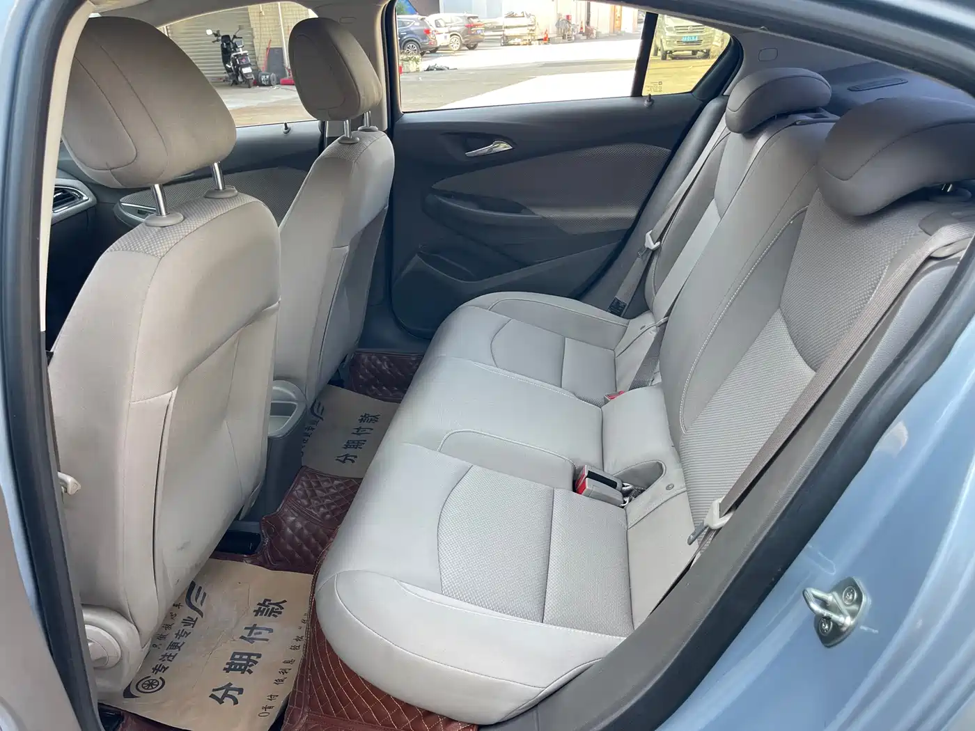Chevrolet Cruze 2015 1.5L Automatic Fashion Navigation Edition фото 16