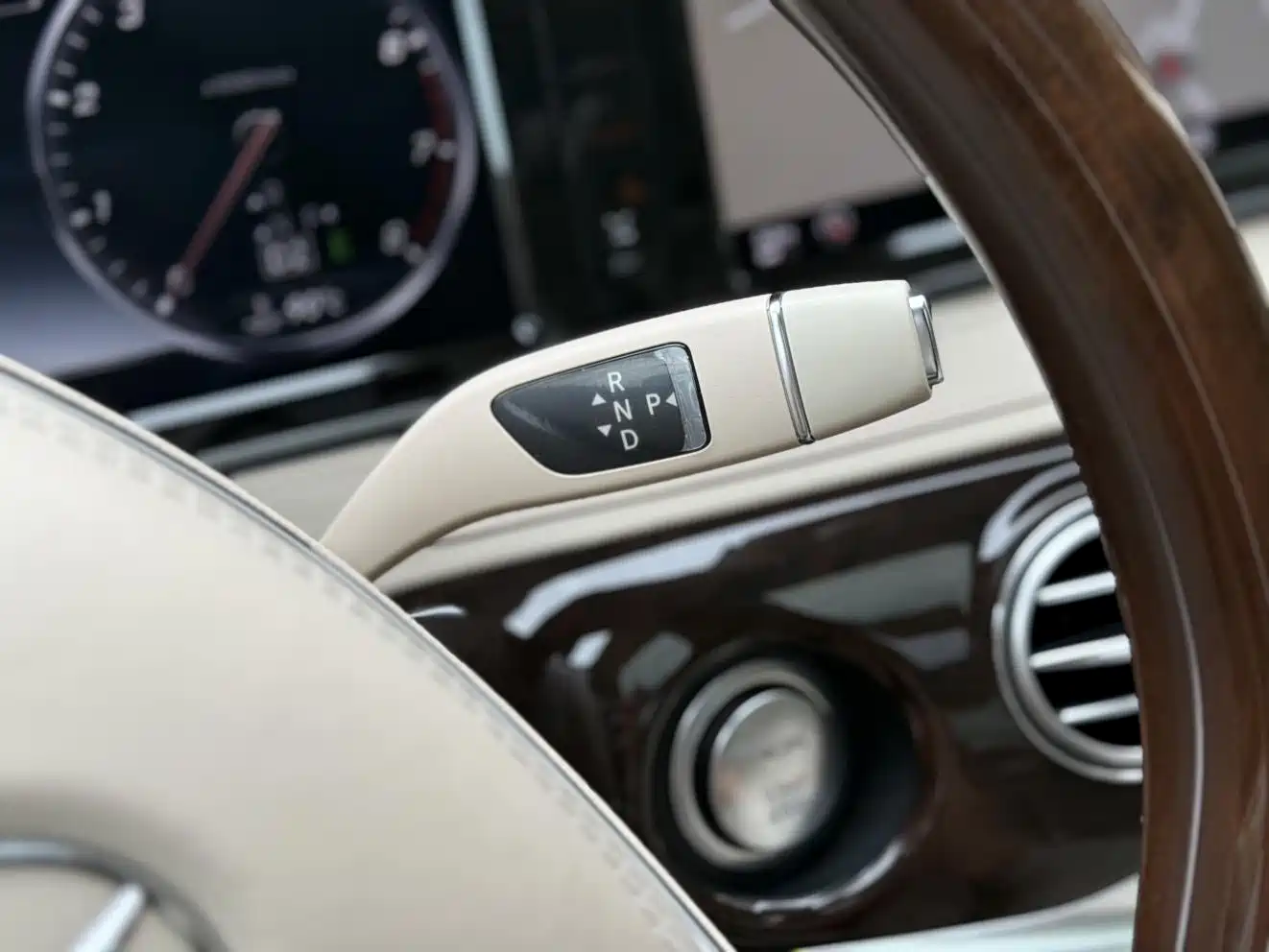 Mercedes-Benz Maybach S-Class 2015 S 400 4MATIC фото 15