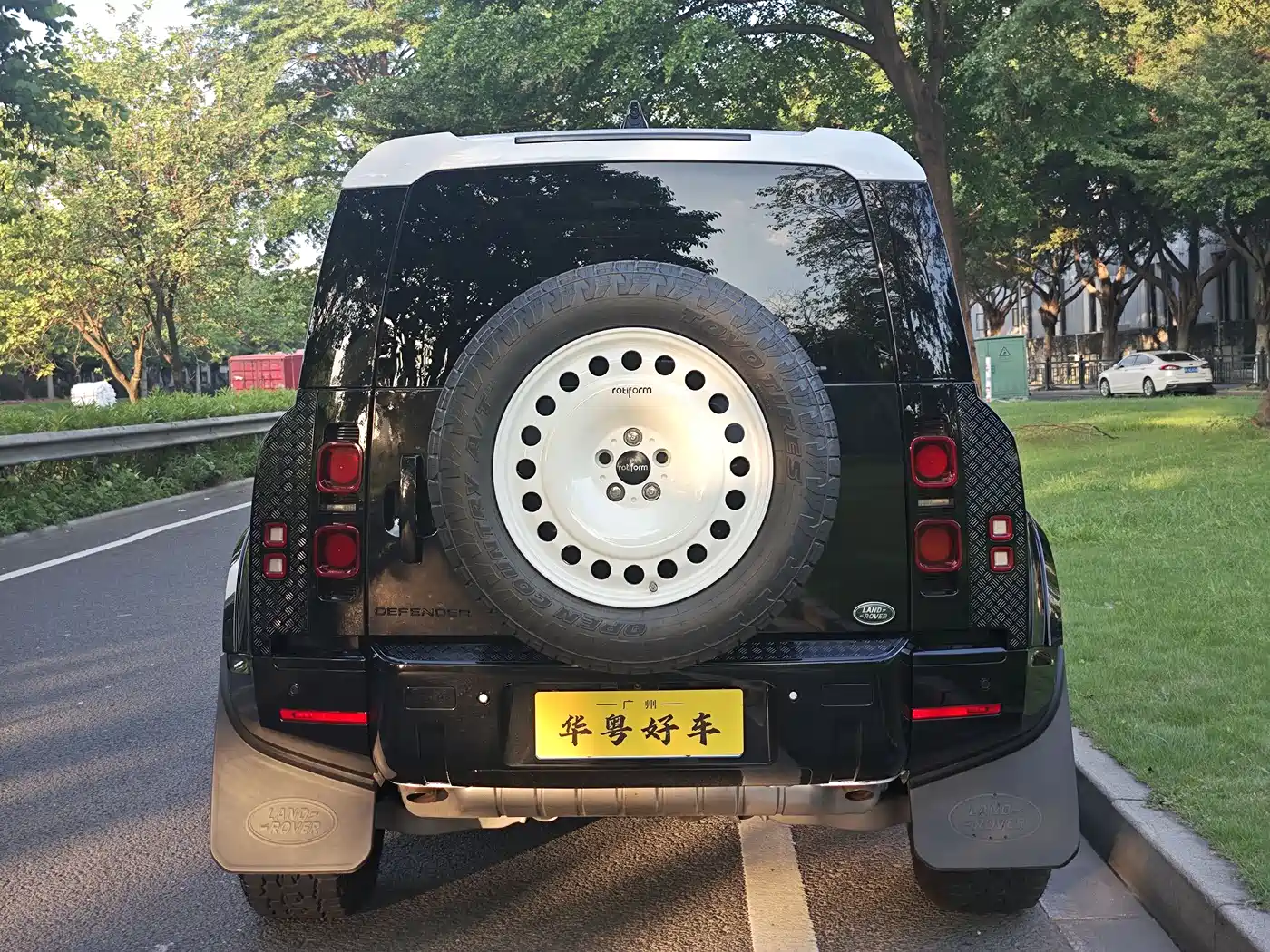 Land Rover Defender 2024 90 3.0T P400 HSE фото 4