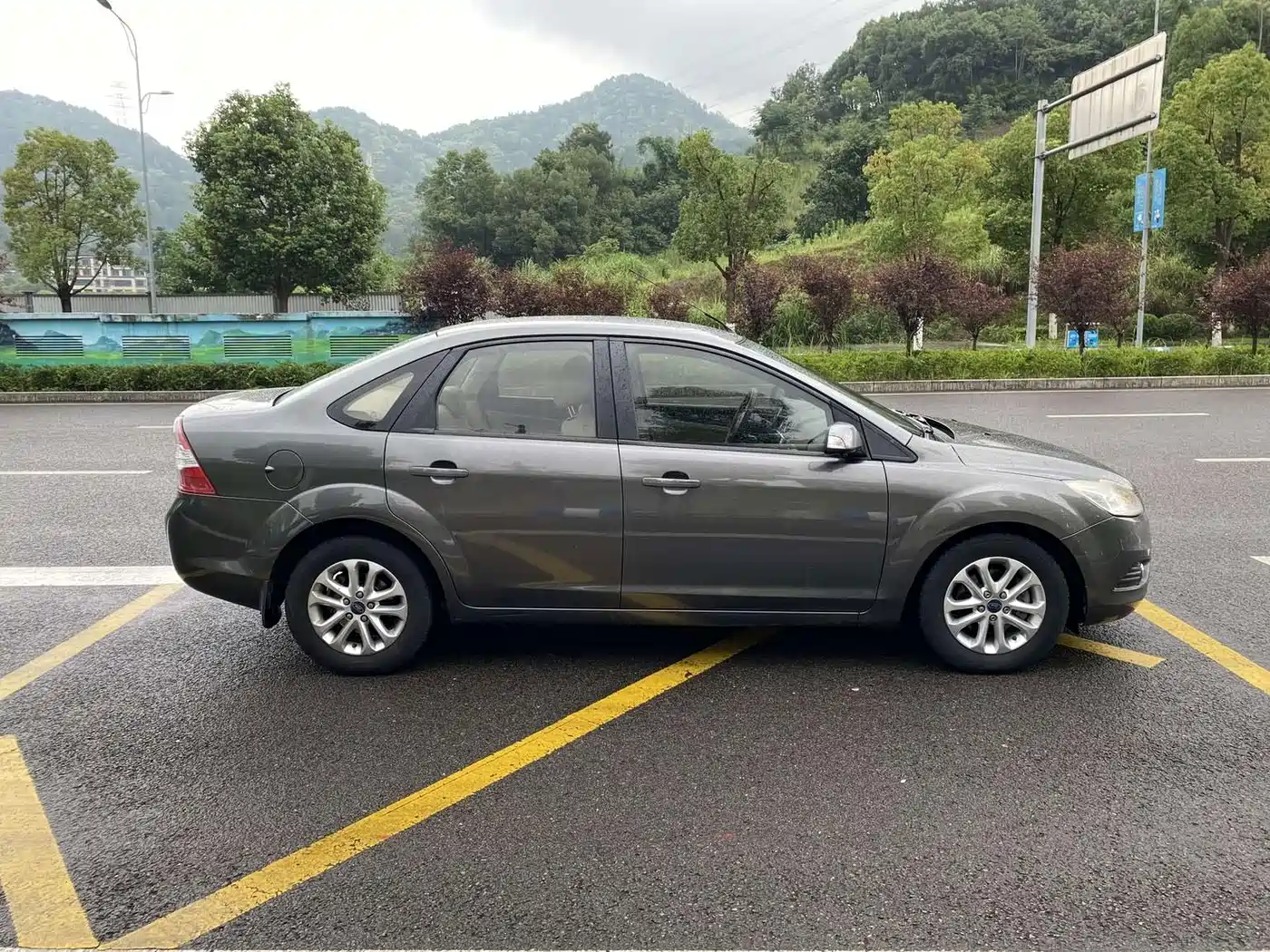 Photo 11 - Ford Focus
