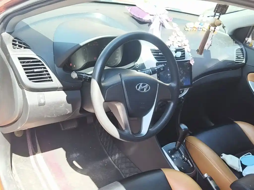 Hyundai Reina 2015 2014 Model 1.4L Automatic GLX