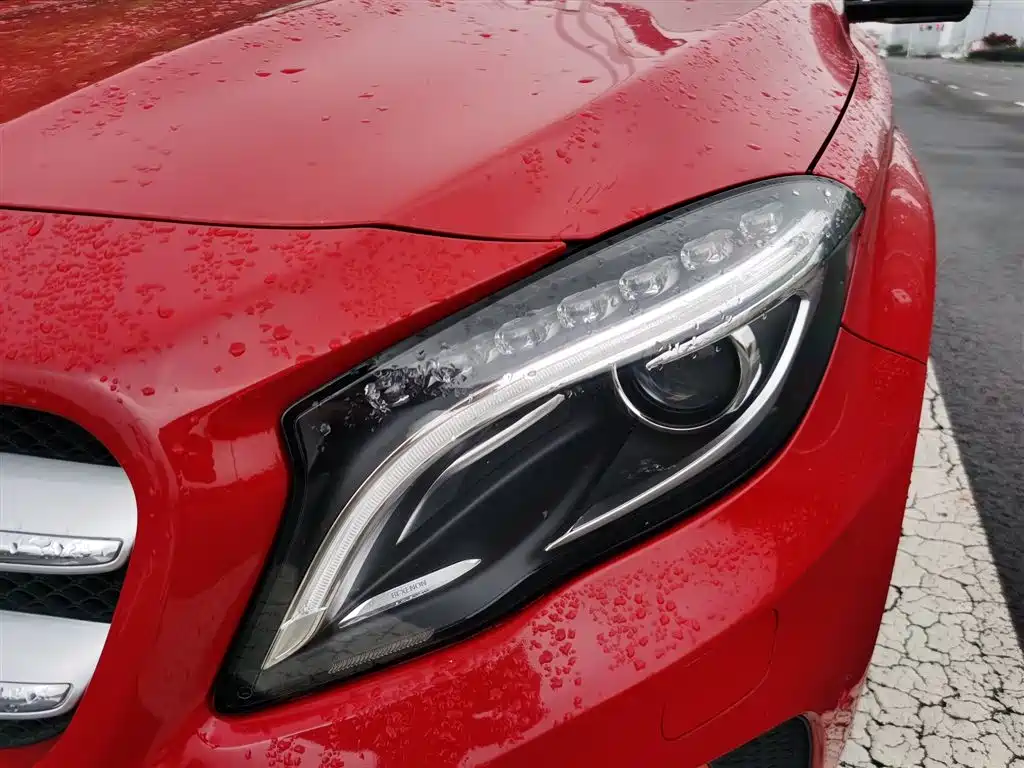 Mercedes-Benz GLA 2015 GLA 220 4MATIC Luxury фото 3