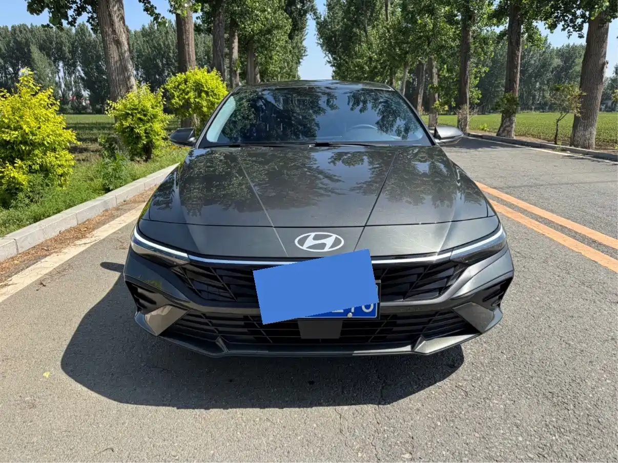 Hyundai Elantra 2026 2023 Model 1.5L CVT LUX Premium Edition