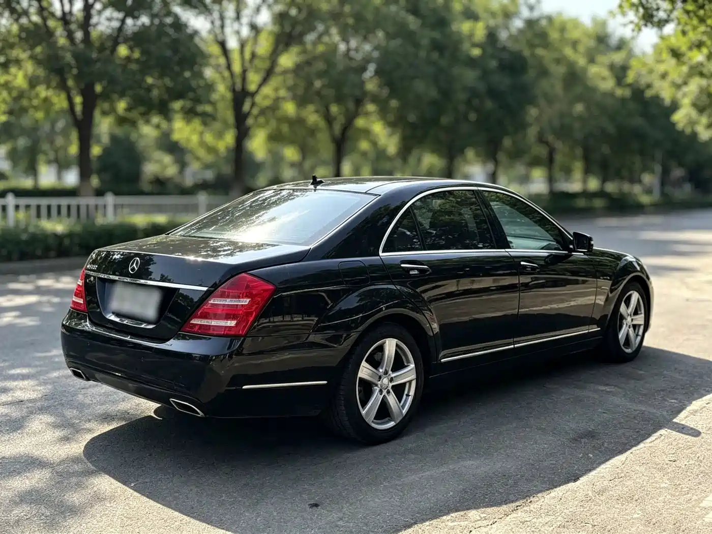 Фото 3 - Mercedes-Benz S-Class