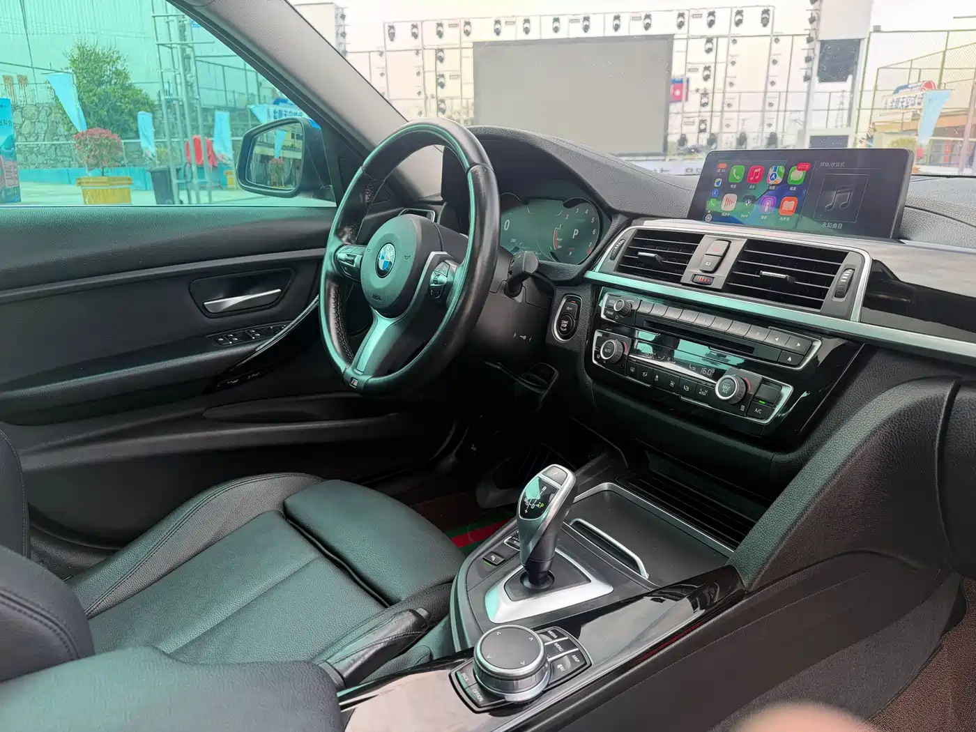 BMW 3 Series 2019 320Li M Sport Package фото 11