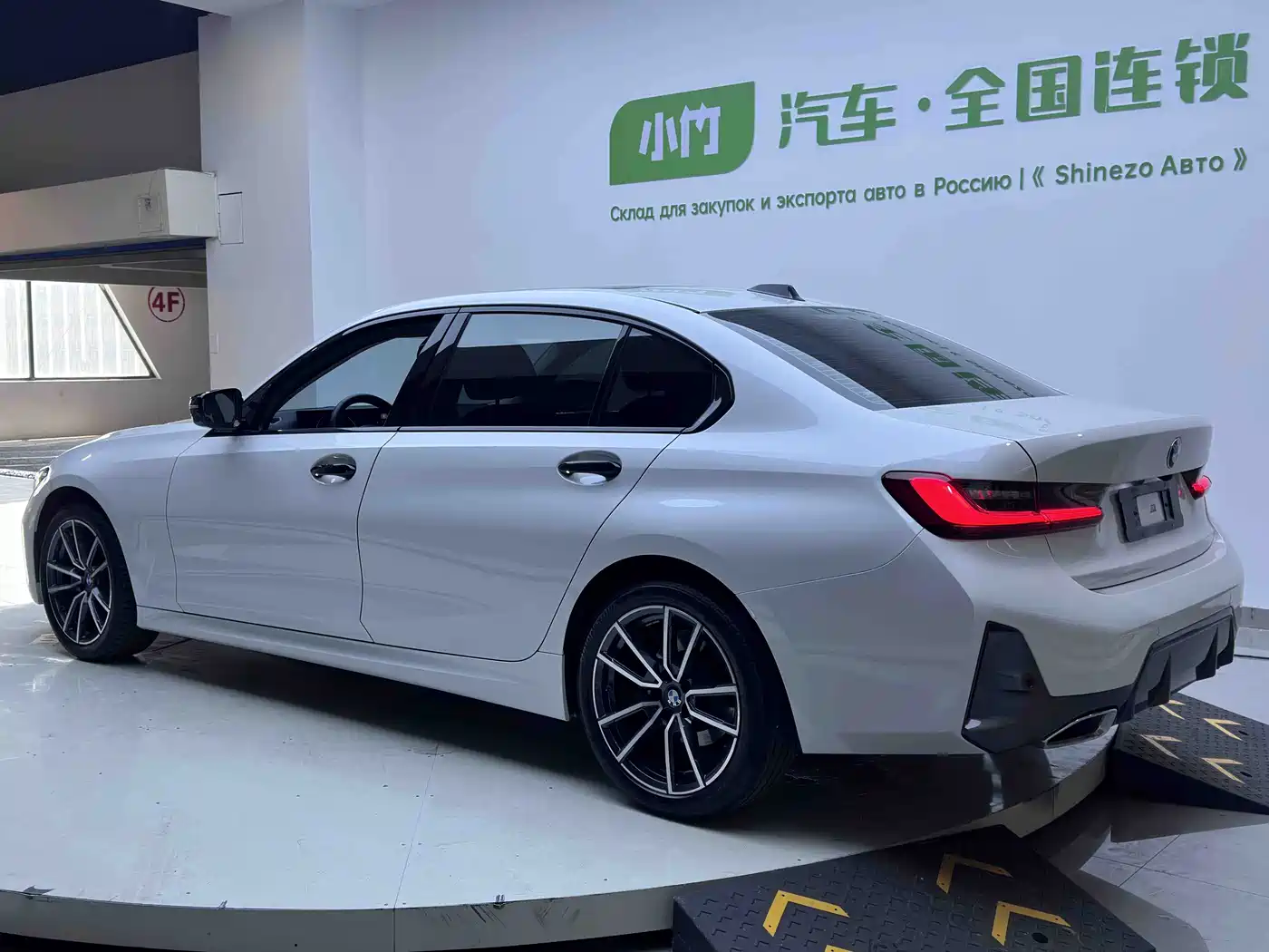 BMW 3 Series 2023 320Li M Sport Package фото 5