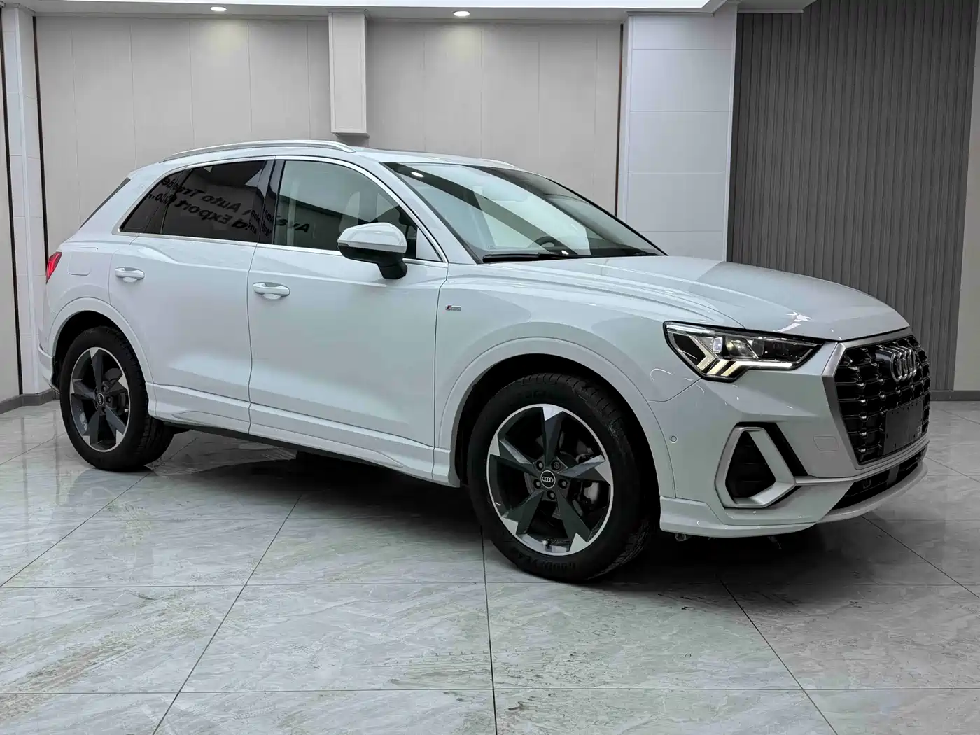Audi Q3 2022 35 TFSI Fashion Dynamic фото 3