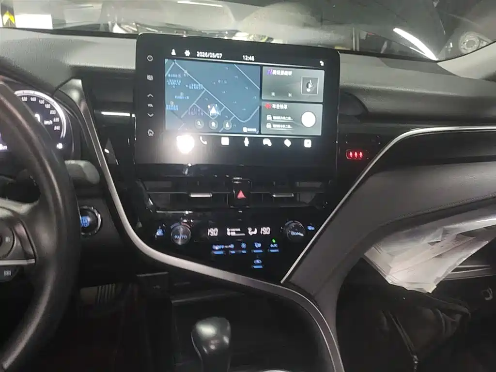 Toyota Camry 2021 2.5G Luxury Edition фото 13