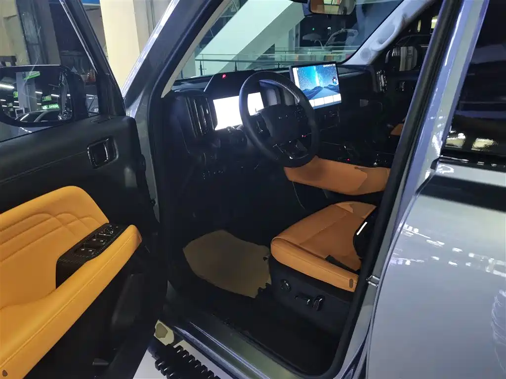 Haval Meng Long NEV 2024 Hi4 102 Pro фото 15