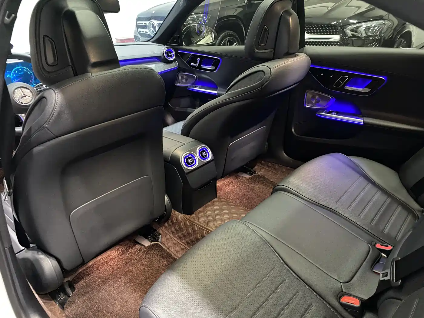 Mercedes-Benz C-Class 2022 Facelift C 260 L Night Edition Sport фото 9