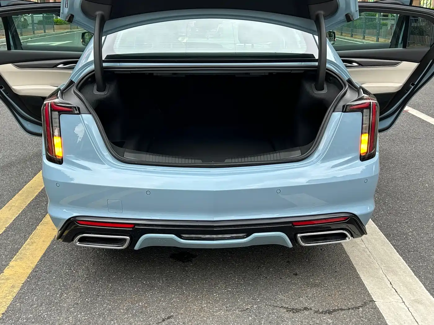 Фото 30 - Cadillac CT5